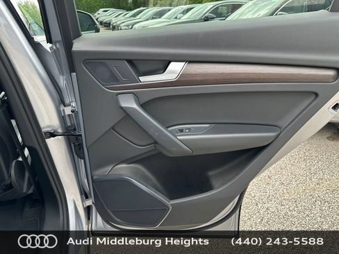 Certified 2023 Audi Q5 2.0T Premium w/ Convenience Package AWD/4WD image 40