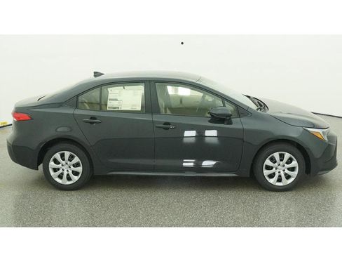 New 2026 Toyota Corolla LE image 11