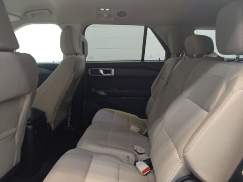Used 2023 Ford Explorer 4WD image 18