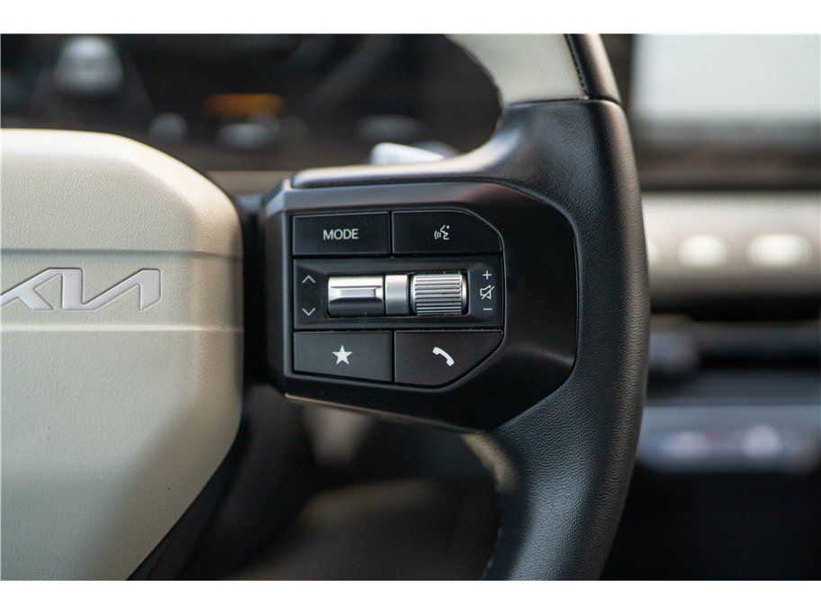 Used 2025 Kia K4 GT-Line w/ GT-Line Sunroof Package FWD image 5