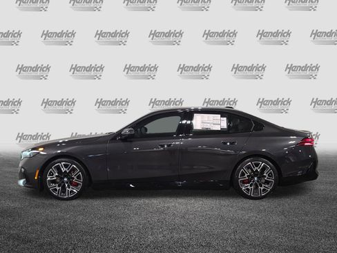 New 2026 BMW i5 eDrive40 w/ M Sport Package RWD image 5