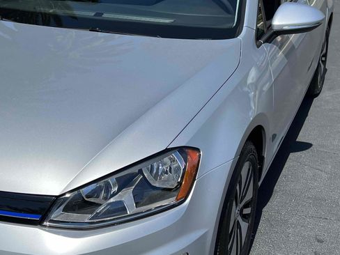Used 2016 Volkswagen e-Golf SE w/ DC Fast Charging Package image 51