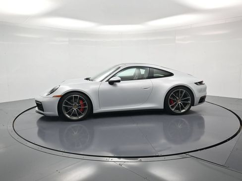 Used 2024 Porsche 911 Carrera 4S AWD/4WD image 2