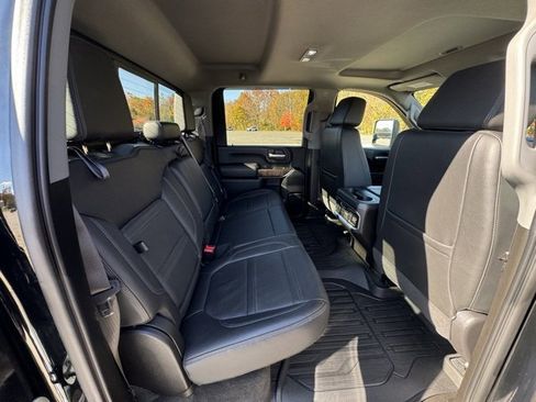 Used 2021 GMC Sierra 2500 Denali w/ Denali Ultimate Package image 13