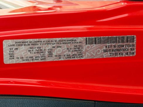 Used 2024 Jeep Wrangler Unlimited image 31