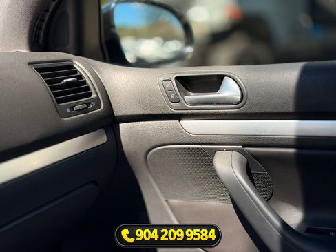 Used 2007 Volkswagen GTI 2-Door FWD image 14