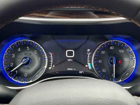Used 2022 Chrysler Pacifica Pinnacle AWD/4WD image 28