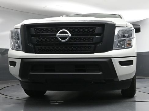 Used 2022 Nissan Titan S image 24
