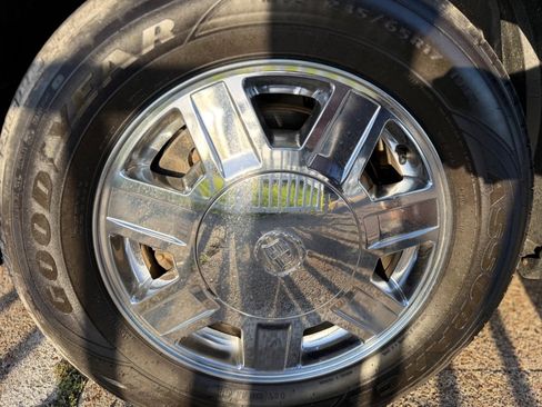 Used 2007 Cadillac DTS FWD image 24