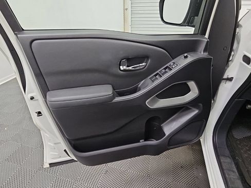 Used 2022 Nissan Frontier SV RWD image 26