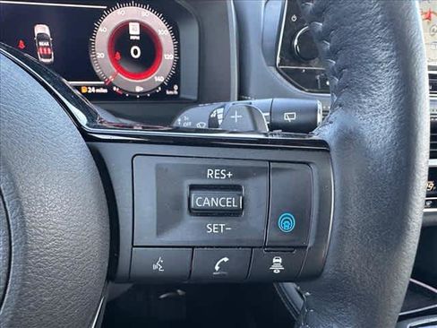 Used 2023 Nissan Rogue Platinum w/ Platinum Premium Package image 21