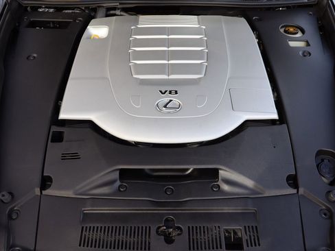 Used 2013 Lexus LS 460 L w/ Preferred Accessory Package image 40