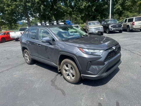 Used 2024 Toyota RAV4 XLE w/ Convenience Package AWD/4WD image 16