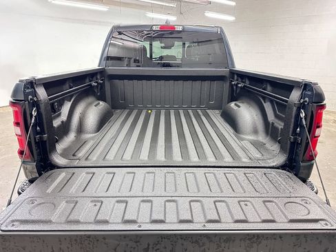 New 2026 RAM 1500 Express AWD/4WD image 13