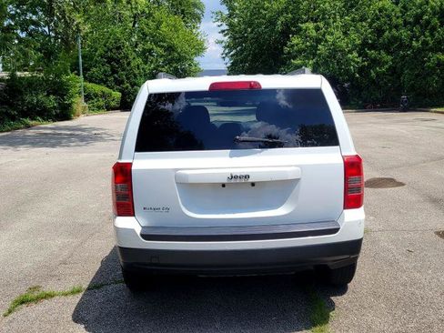 Used 2015 Jeep Patriot Sport w/ Power Value Group image 4