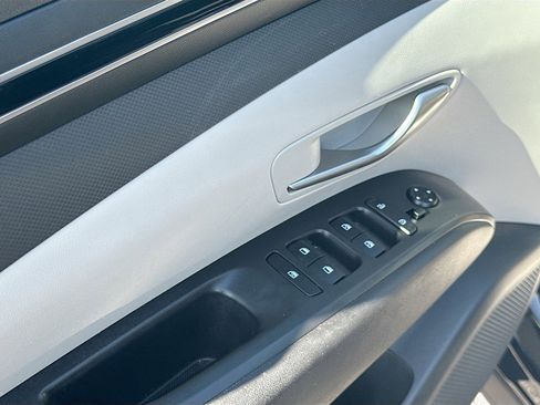 Used 2023 Hyundai Tucson SEL image 18