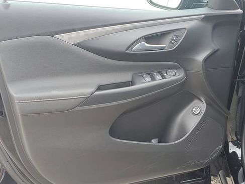 Certified 2025 Buick Envista Sport Touring FWD image 20