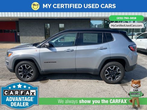Used 2019 Jeep Compass Trailhawk w/ Leather Interior Group AWD/4WD image 10
