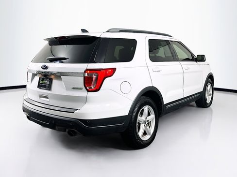 Used 2019 Ford Explorer XLT FWD image 9