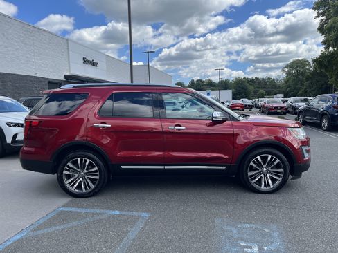 Used 2016 Ford Explorer Platinum AWD/4WD image 6