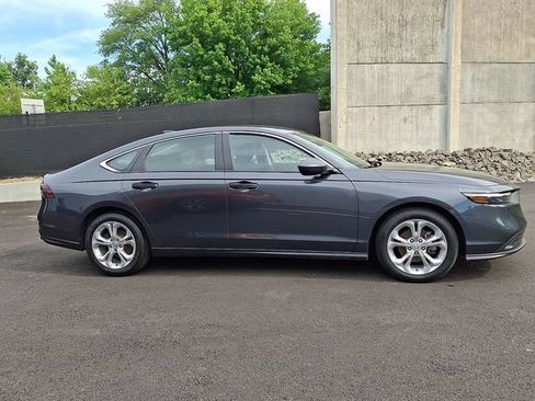 Certified 2023 Honda Accord LX image 7
