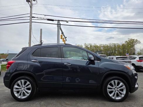 Used 2018 Chevrolet Trax Premier AWD/4WD image 6