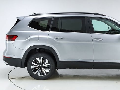 New 2026 Volkswagen Atlas SE image 11