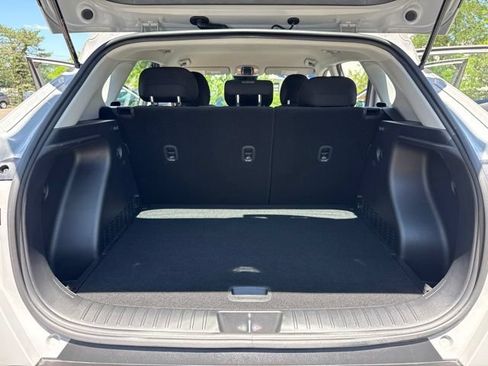 Used 2025 Hyundai Kona SE AWD/4WD image 32