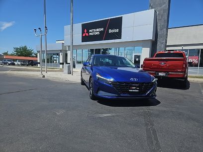 Used 2023 Hyundai Elantra Limited