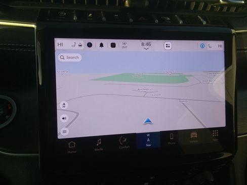 Used 2024 Jeep Grand Cherokee Limited image 30