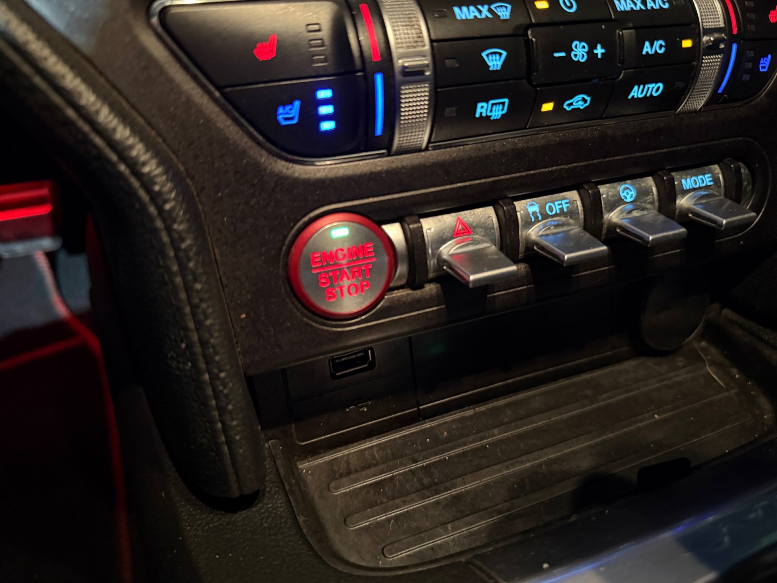 Used 2019 Ford Mustang Premium RWD image 21