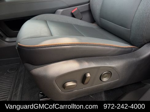 New 2026 GMC Acadia AT4 w/ LPO, Floor Liner Package AWD/4WD image 22