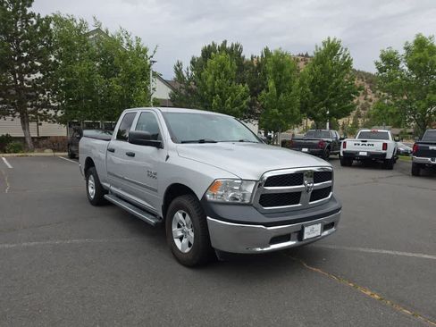 Used 2017 RAM 1500 ST w/ SXT Appearance Group AWD/4WD image 7
