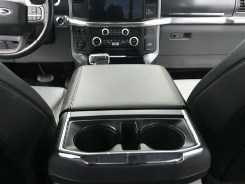 Used 2023 Ford F150 Lariat AWD/4WD image 17
