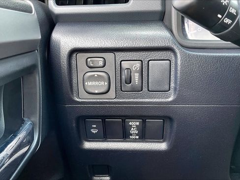 Used 2019 Toyota 4Runner SR5 image 34