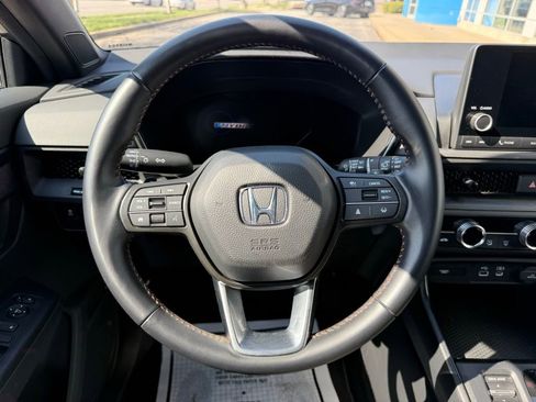 Used 2025 Honda CR-V Sport image 19