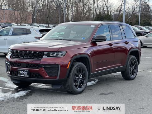 New 2026 Jeep Grand Cherokee Altitude AWD/4WD image 4