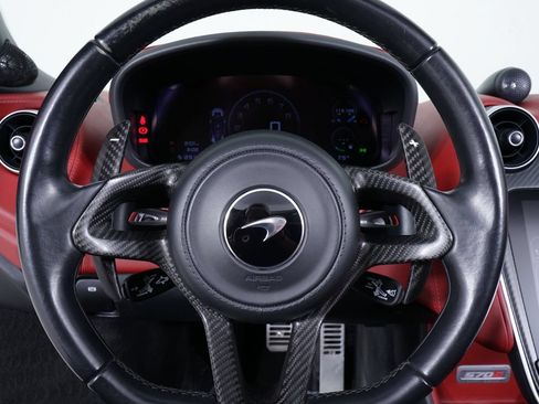 Used 2019 McLaren 570S Spider RWD image 22