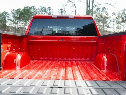 Used 2021 GMC Sierra 1500 Elevation image 18