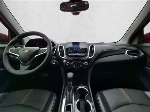 Used 2023 Chevrolet Equinox Premier w/ LPO, Floor Liner Package FWD image 2