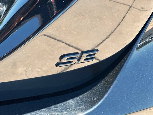 Certified 2020 Toyota Camry SE FWD image 31