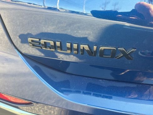 Used 2022 Chevrolet Equinox RS w/ Infotainment Package AWD/4WD image 24