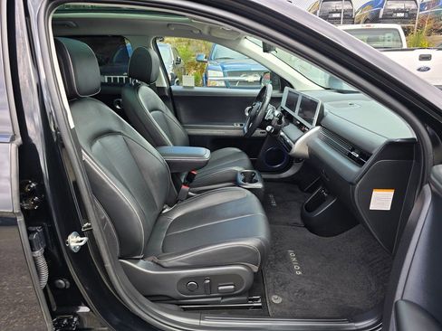 Used 2024 Hyundai Ioniq 5 Limited image 11
