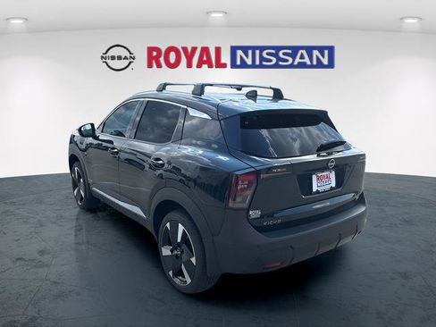 New 2026 Nissan Kicks SR FWD image 4