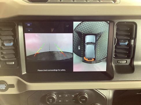 Used 2022 Ford Bronco Wildtrak image 27