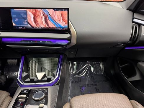 Certified 2025 BMW X3 xDrive30i w/ Premium Package image 17