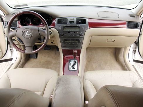 Used 2004 Lexus ES 330 image 20