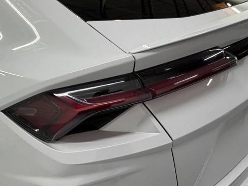 Used 2020 Lamborghini Urus AWD/4WD image 21