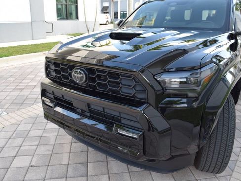 Used 2025 Toyota 4Runner TRD Sport Premium AWD/4WD image 9