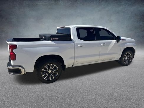 Used 2022 Chevrolet Silverado 1500 LT image 5
